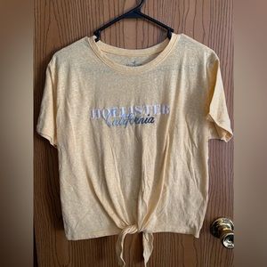 Hollister Cropped Tee